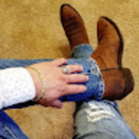 Meet your Posher, El - Picture 1 of 1